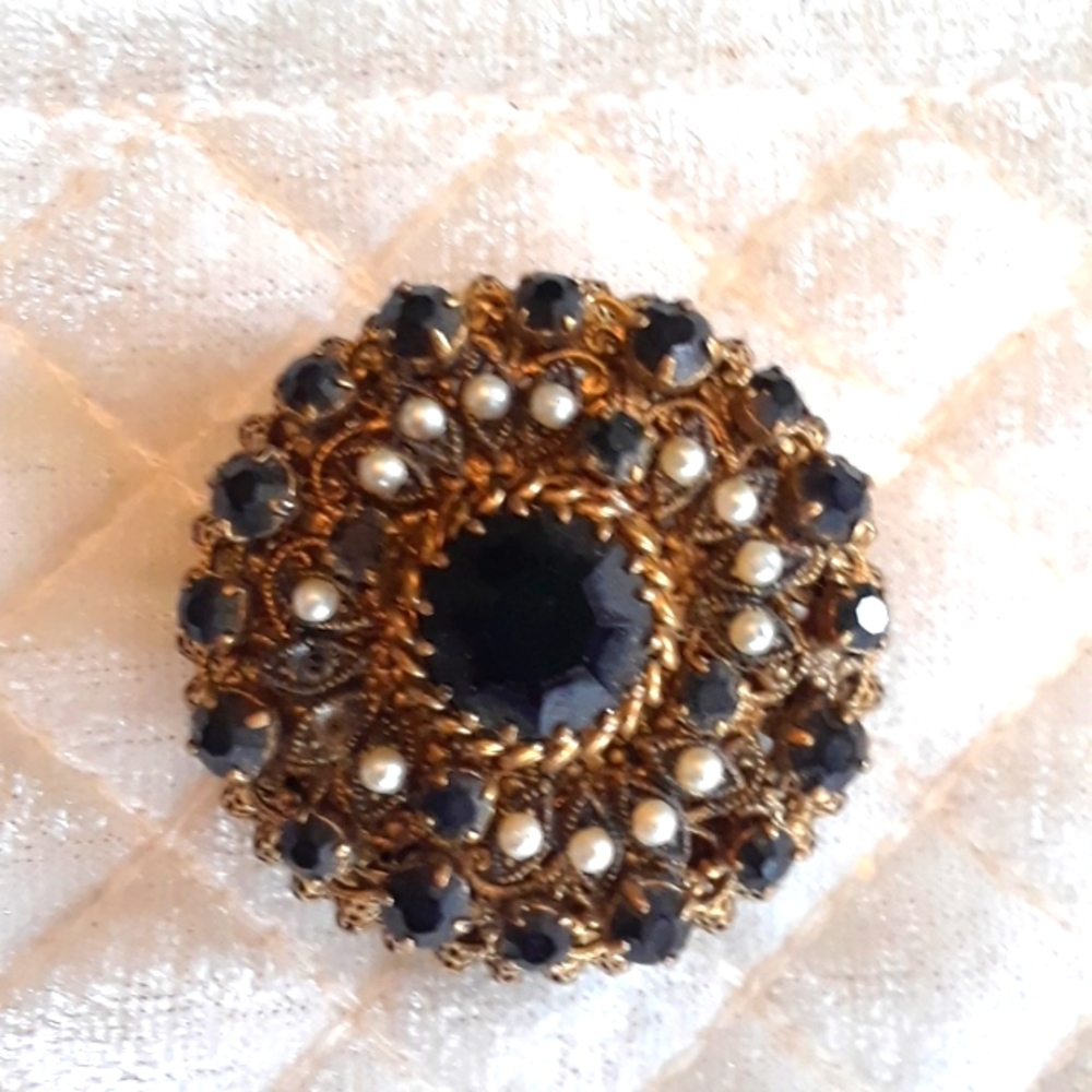Vtg. West German Victorian Filigree Black Rhinestone & Pearl Goldtone Brooch